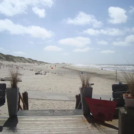 Fuer 4 Personen Ca 65 M In Petten, Holland Nordholland *